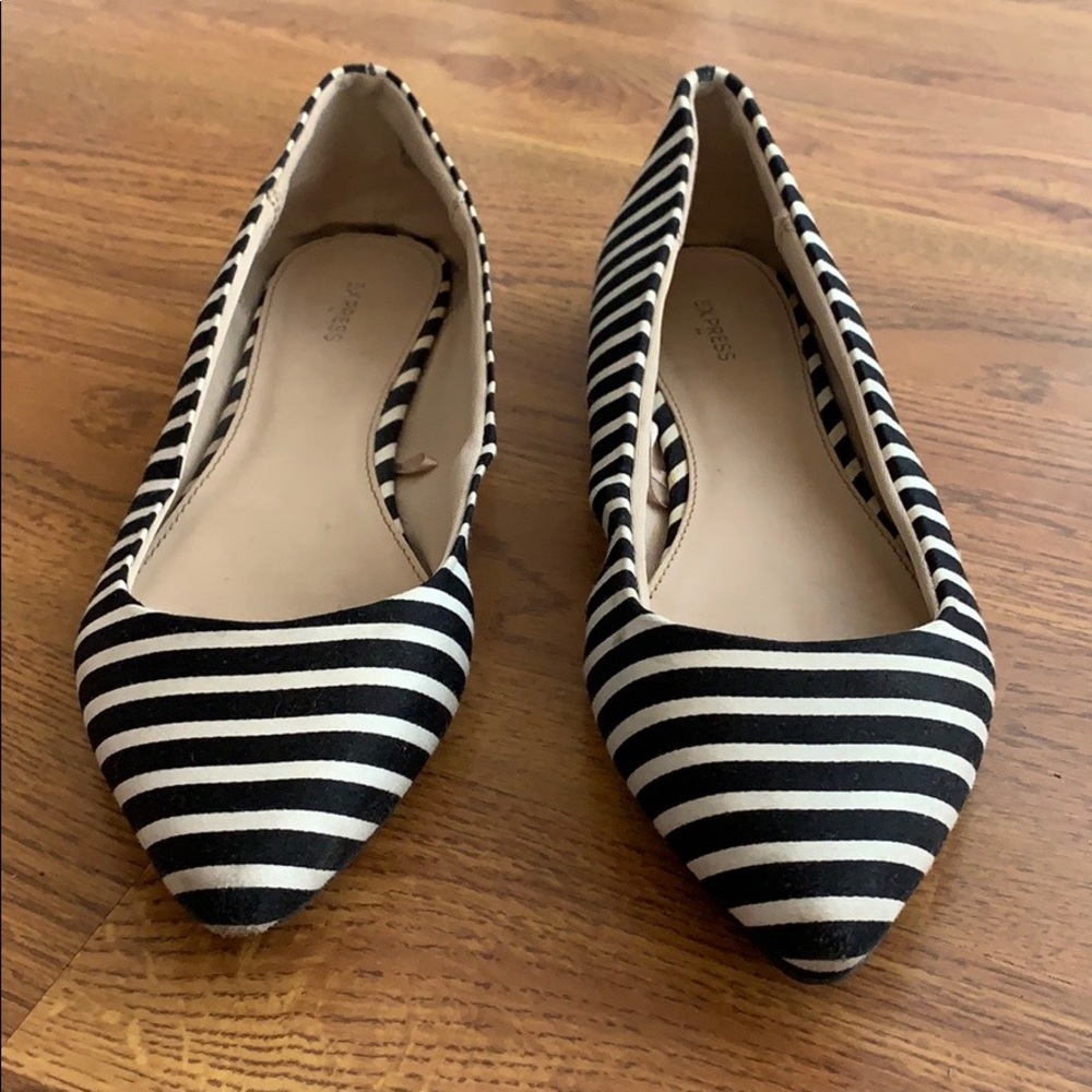 Black and white flats